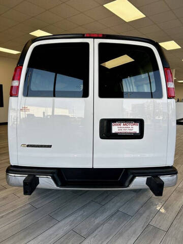 2024 Chevrolet Express 2500