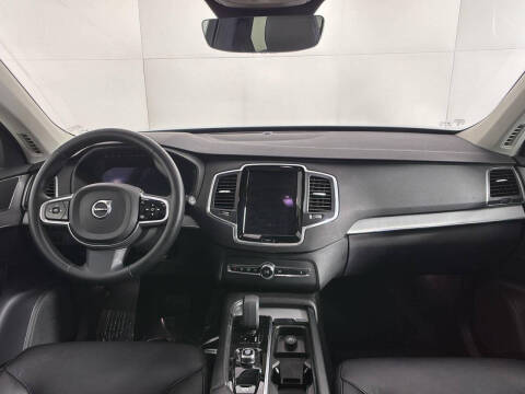 2023 Volvo XC90 B5 Core