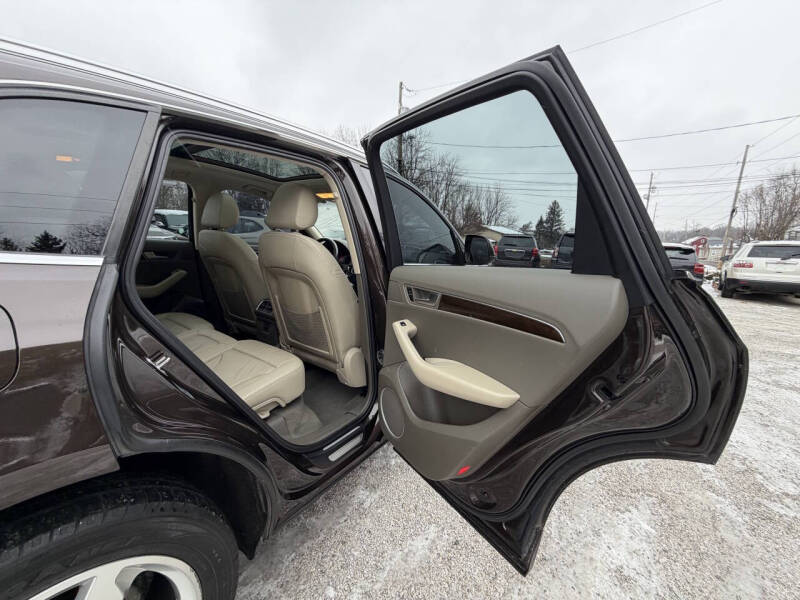 2011 Audi Q5 2.0T quattro Premium Plus