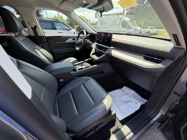 2025 Ford Explorer Active