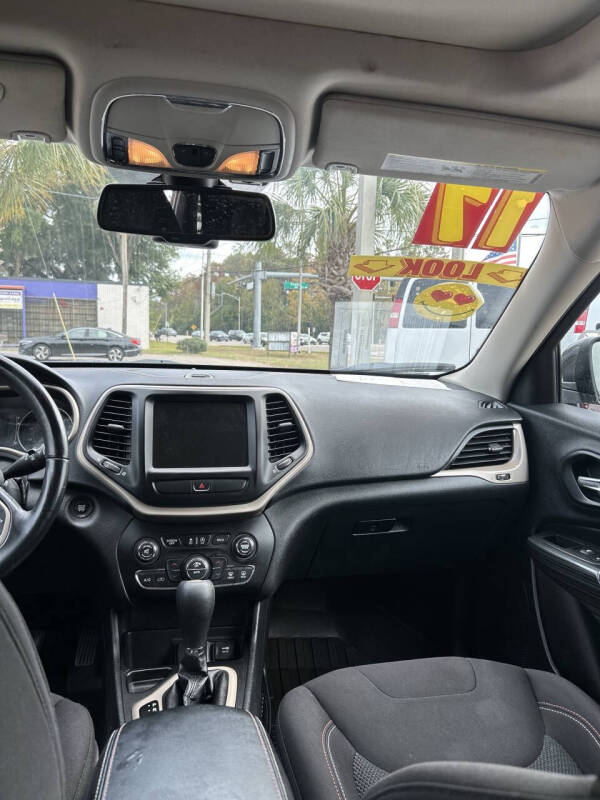 2017 Jeep Cherokee Latitude