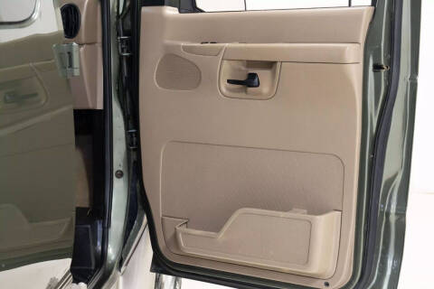 2002 Ford E-Series E-350 SD XLT