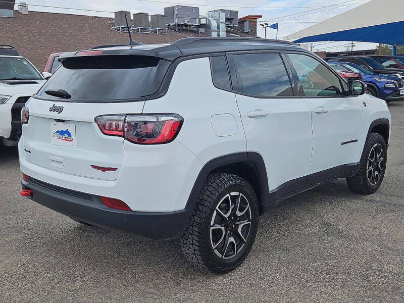 2025 Jeep Compass Trailhawk