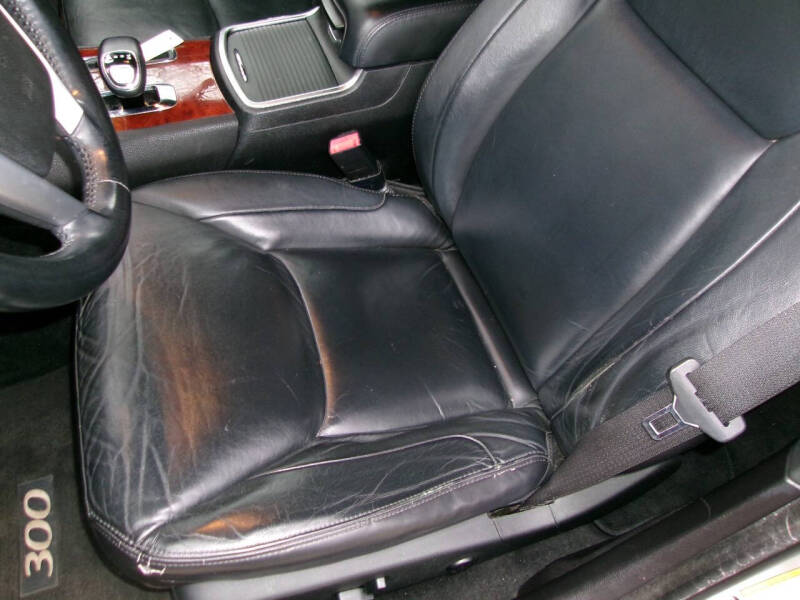 2012 Chrysler 300 Limited