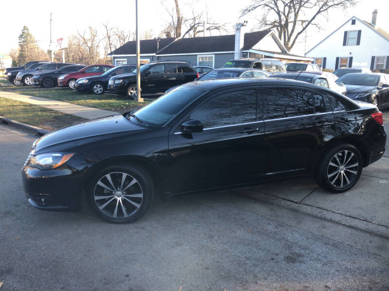 2014 Chrysler 200 for sale at CPM Motors Inc in Elgin IL