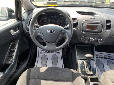 2017 Kia Forte5 LX