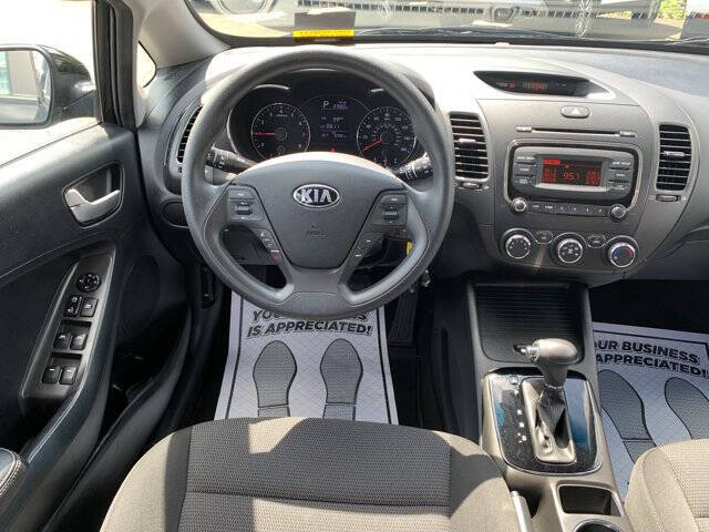 2017 Kia Forte5 LX