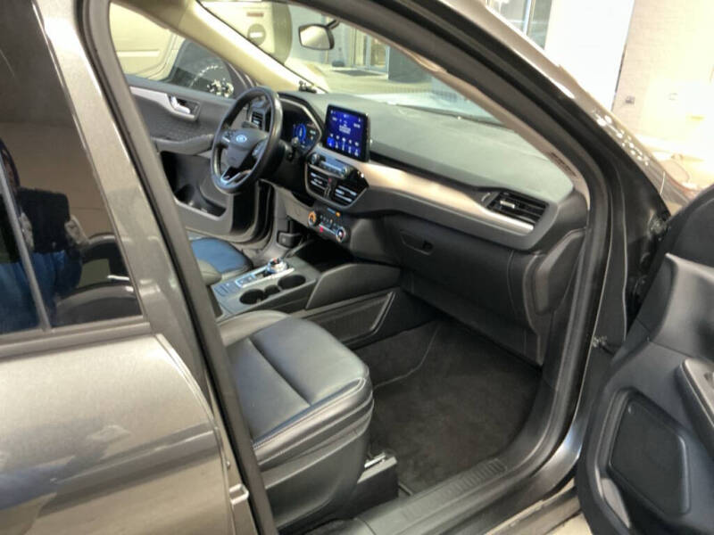 2020 Ford Escape Hybrid SE Sport