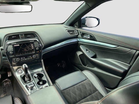 2023 Nissan Maxima 3.5 SR