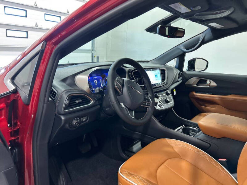 2026 Chrysler Pacifica Pinnacle
