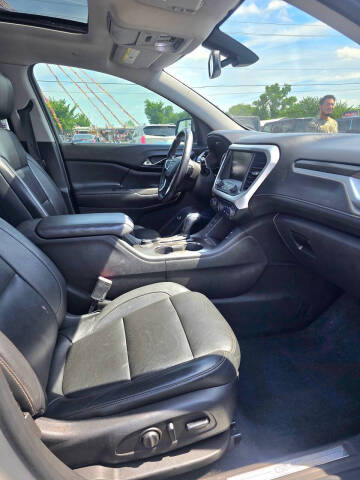 2017 GMC Acadia SLT-1