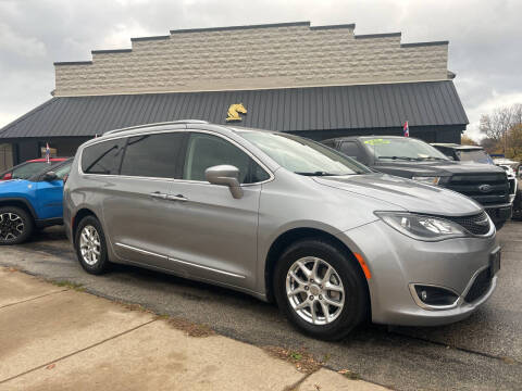 2020 Chrysler Pacifica for sale at Knights Autoworks in Marinette WI