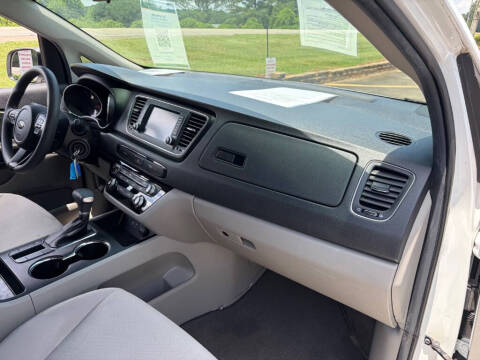 2019 Kia Sedona L