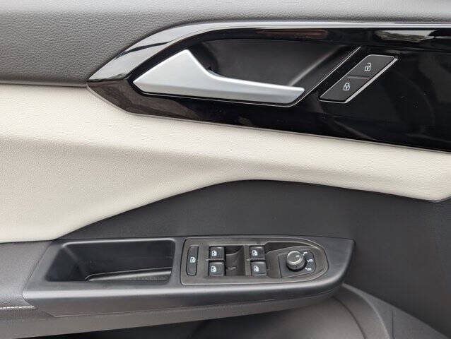 2025 Volkswagen Taos S