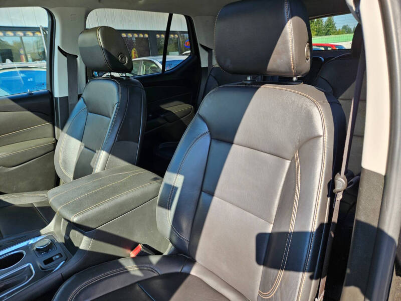 2020 Chevrolet Traverse RS