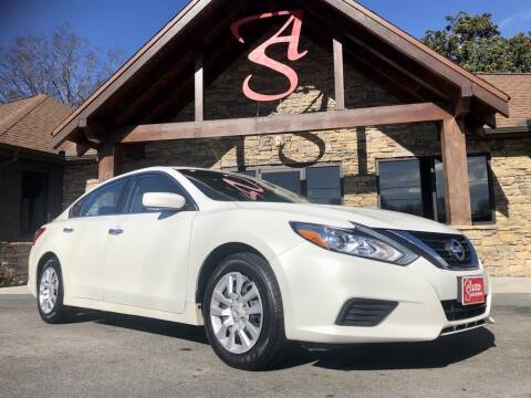 2016 Nissan Altima for sale at Auto Solutions in Maryville TN