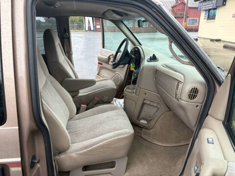 2003 Chevrolet Astro LT
