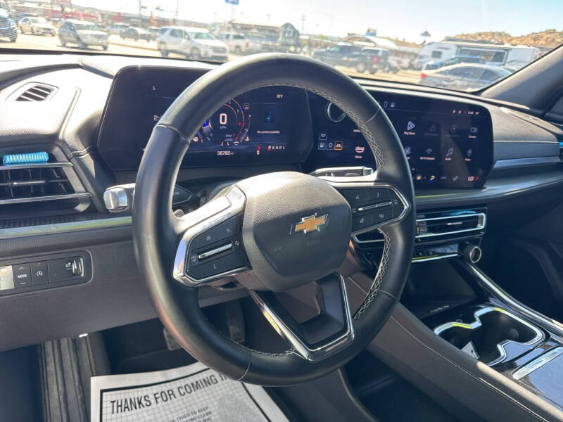 2024 Chevrolet Traverse LT