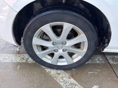 2011 Mazda MAZDA2 Touring