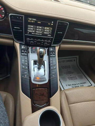 2013 Porsche Panamera 4