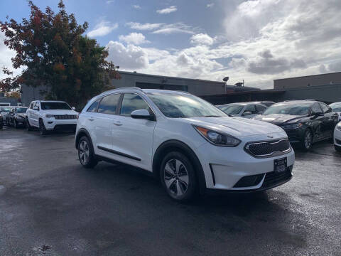 2017 Kia Niro LX