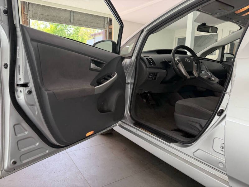 2010 Toyota Prius II