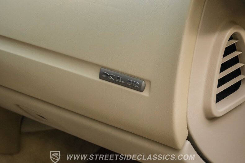 2005 Cadillac XLR