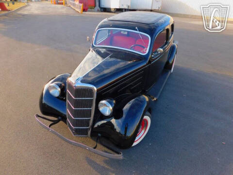 1935 Ford Tudor
