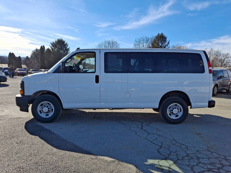 2017 Chevrolet Express LS 2500