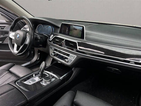 2016 BMW 7 Series 750i