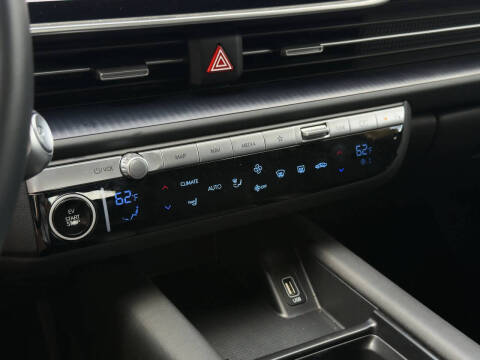 2024 Hyundai IONIQ 6 SE