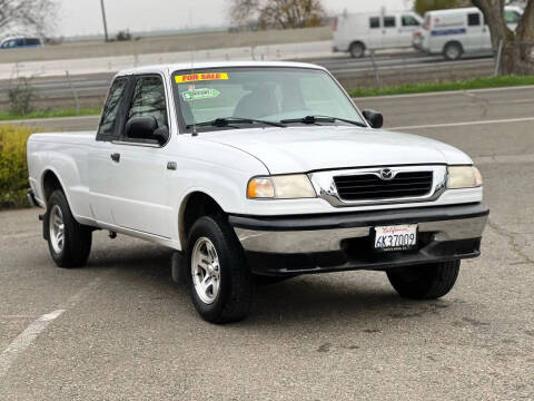 2000 Mazda B-Series B3000 SE