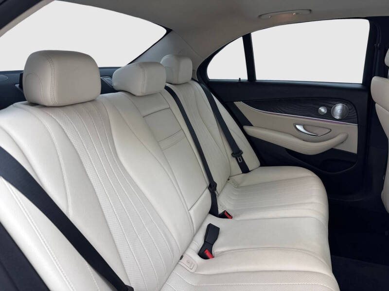 2019 Mercedes-Benz E-Class E 300