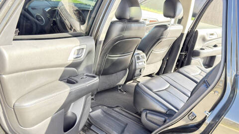 2015 Nissan Pathfinder Platinum