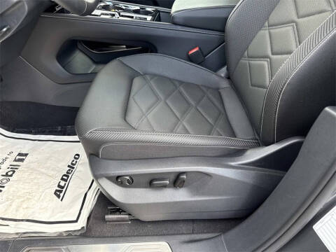 2025 Volkswagen Atlas Cross Sport SE 4Motion