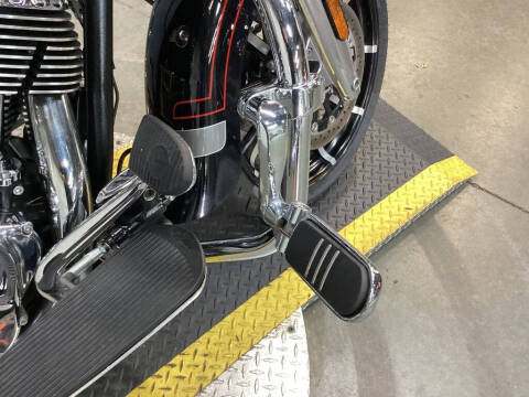 2018 Indian Motorcycle® Chieftain® Limited ABS Th