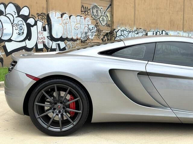 2012 McLaren MP4-12C