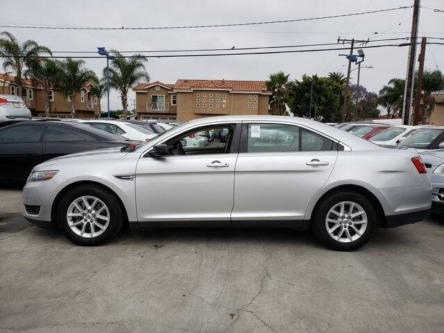 2015 Ford Taurus
