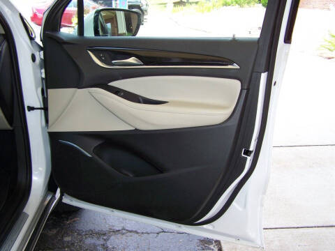 2021 Buick Enclave Essence