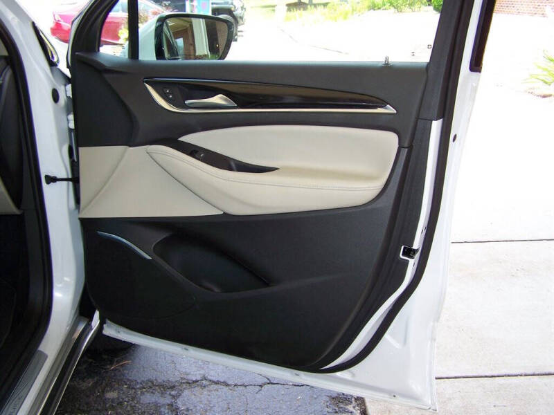 2021 Buick Enclave Essence