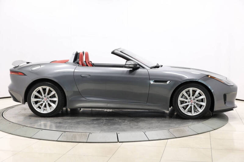 2019 Jaguar F-TYPE P340