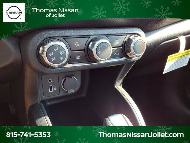 2025 Nissan Kicks Play S