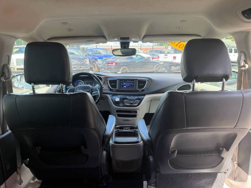 2018 Chrysler Pacifica Touring L