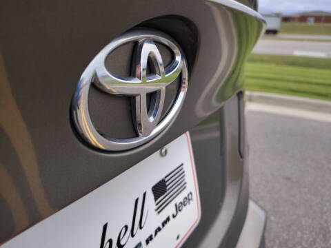 2021 Toyota C-HR XLE