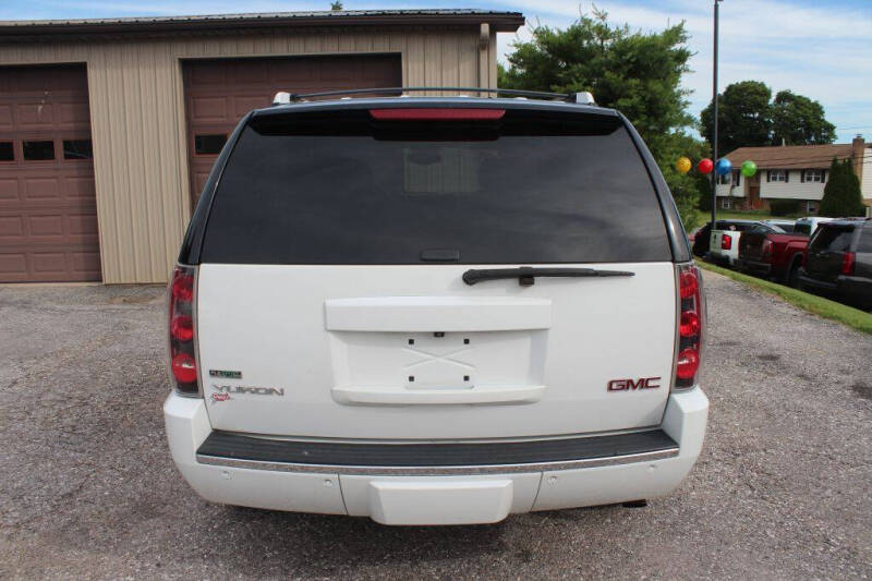2011 GMC Yukon Denali
