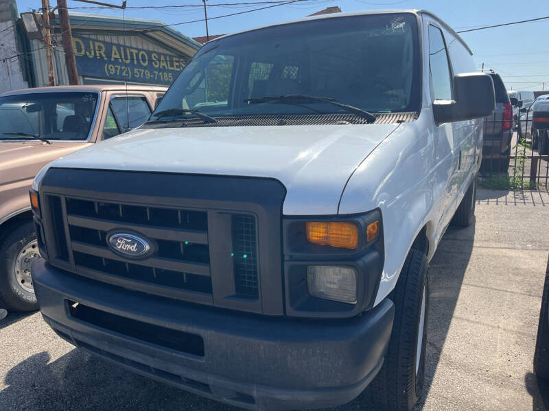 2008 Ford E-Series Econoline Van Commercial photo 2