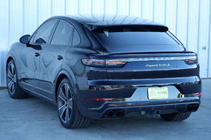 2021 Porsche Cayenne Turbo S E-Hybrid Coupe