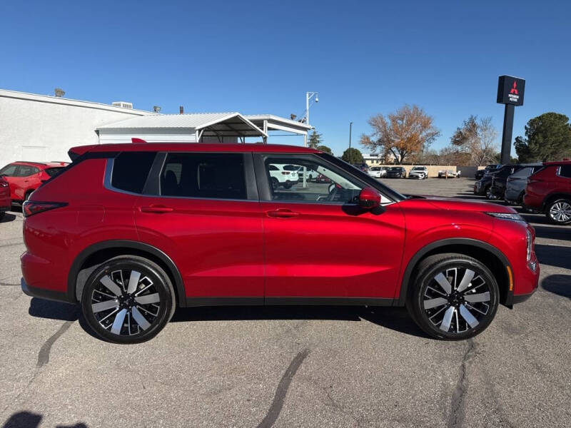 2025 Mitsubishi Outlander SE