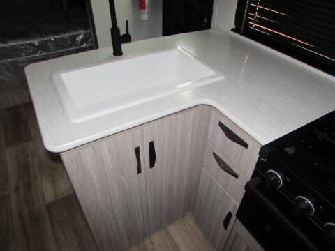 2025 KEYSTONE P 284QB