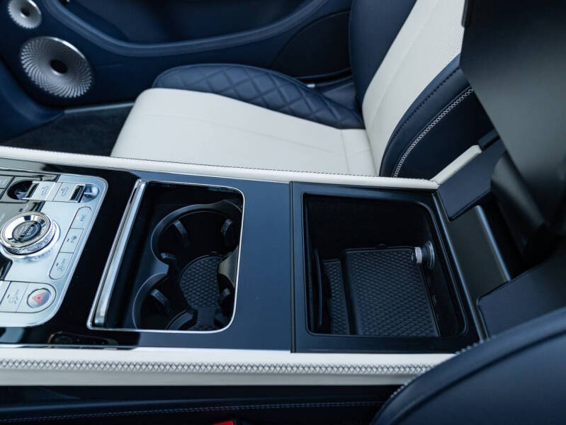 2022 Bentley Continental GTC V8